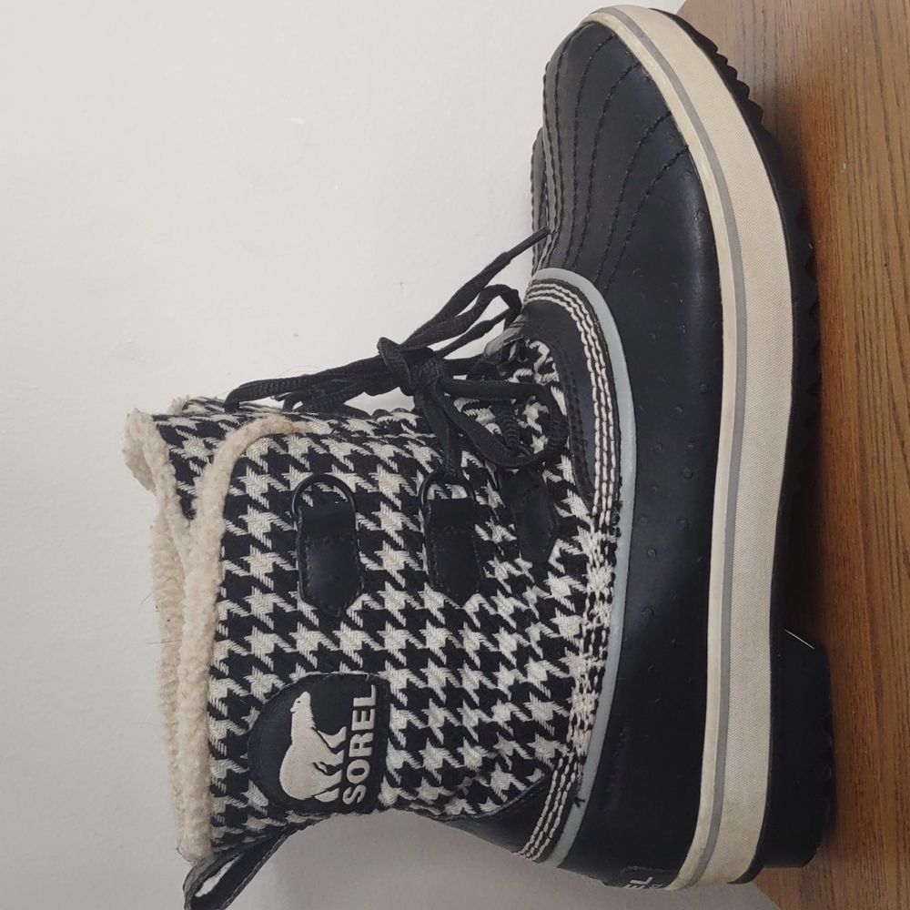 Women's Sorel winter ducky boots